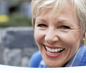 BENEFITS AND RISKS OF FACELIFT SURGERY